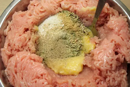 Куриные колбаски для гриля с вареным лимоном и фенхелем: шаг 1