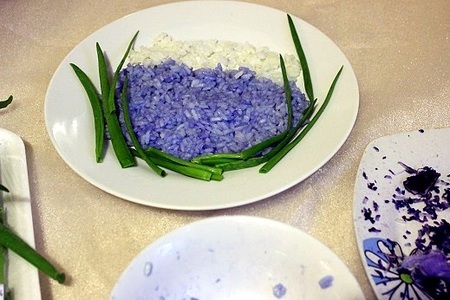 Нежная курочка с чесноком и травами с рисом или ужин для маленькой привереды.: шаг 7
