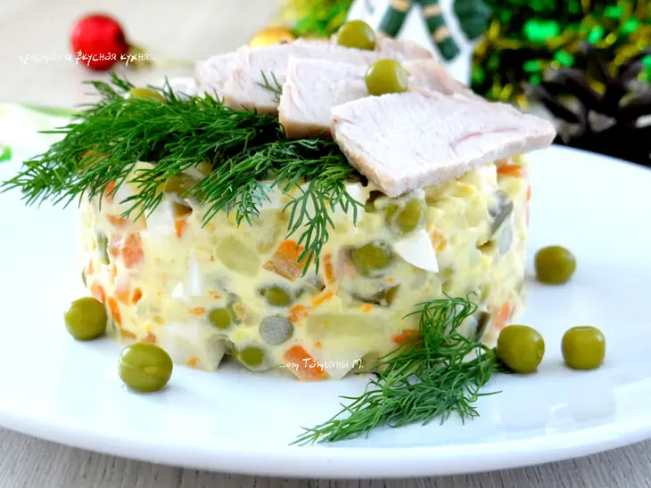 Салат оливье с маринованной черемшой и дайконом: шаг 5