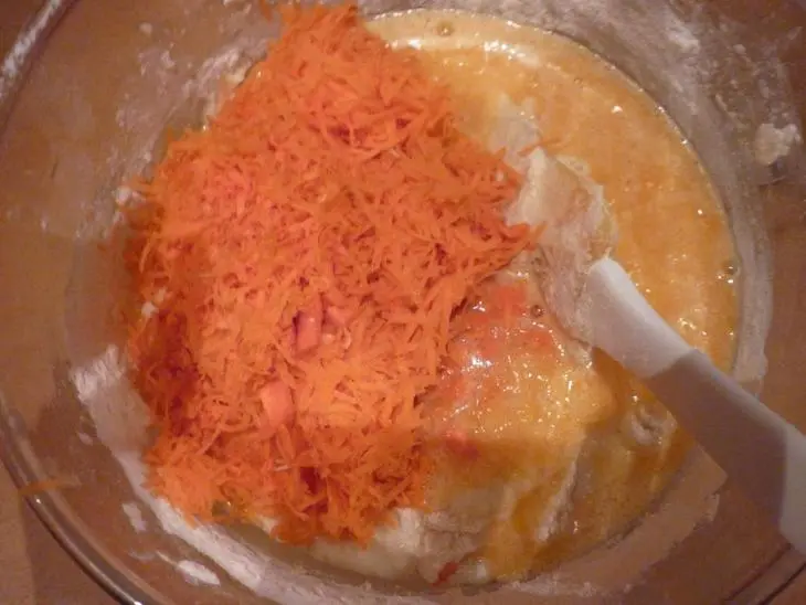 Манные кексы с морковкой и мандаринкой: шаг 5