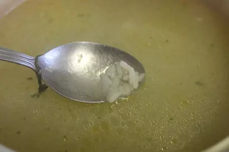 Куриный суп с  рисом, грибами и сыром: шаг 2