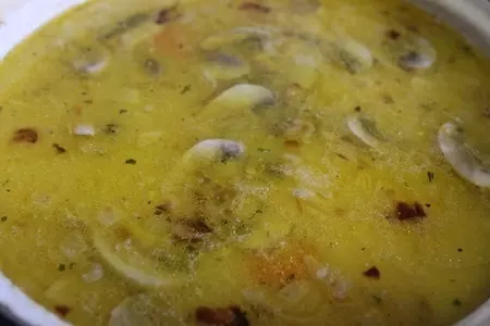 Куриный суп с  рисом, грибами и сыром: шаг 7