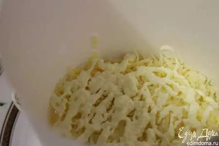 Салат "мимоза" на новый лад: шаг 3