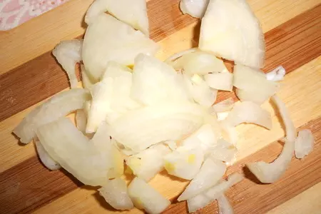 Нежная курочка с чесноком и травами и шампиньонами в сливках: шаг 2