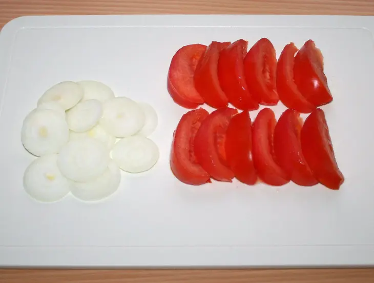 Салат с запеченным лососем в кунжутной панировке: шаг 5