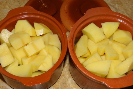 Жаркое из картофеля с мясными шариками и томатным соком: шаг 4
