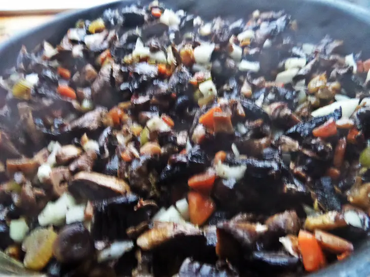 Грибной суп-пюре к сочной курочке: шаг 4