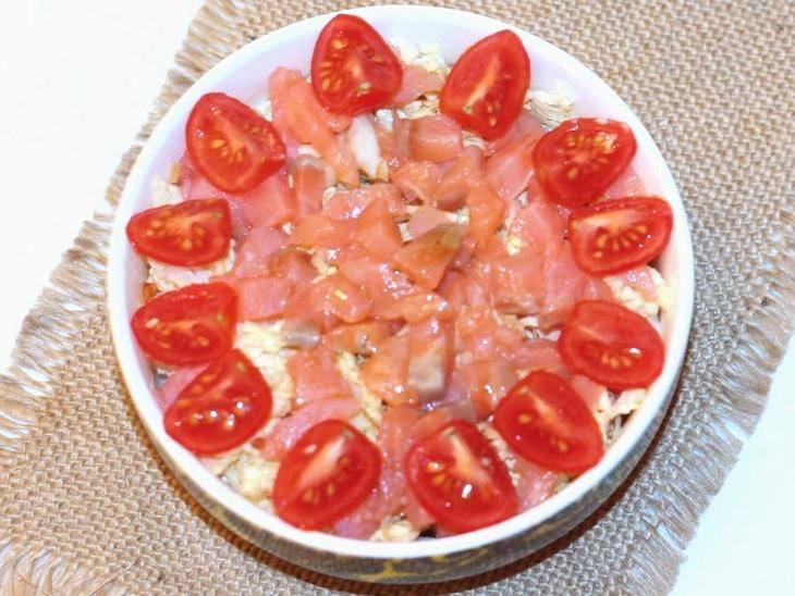 Салат с семгой и томатами черри : шаг 5