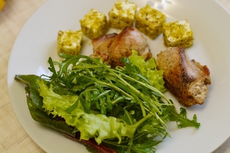 Салат из филе кролика с сыром фета и вялеными томатами.: шаг 2