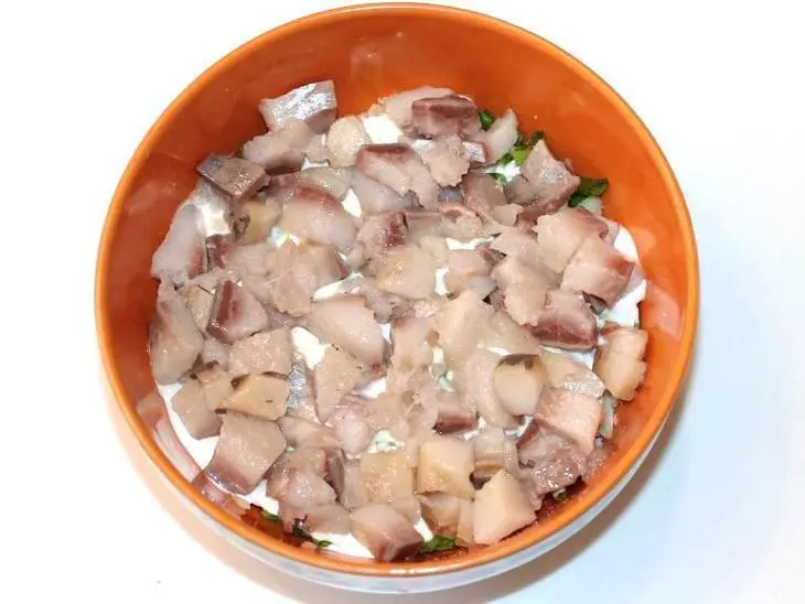 Селедочка под морковной шубкой: шаг 6