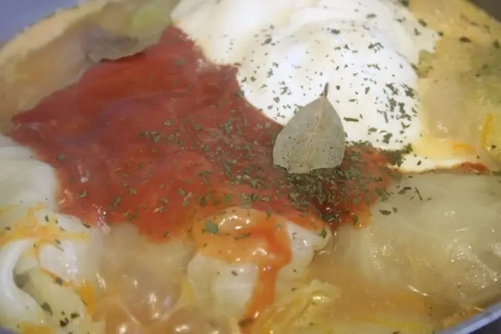 Голубцы с мясом, рисом и грибами: шаг 10