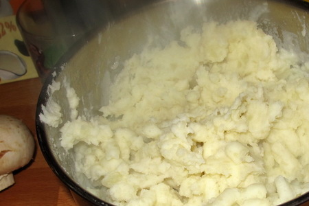 Картофельное пюре с грибами для нежной курочки по-итальянски: шаг 8
