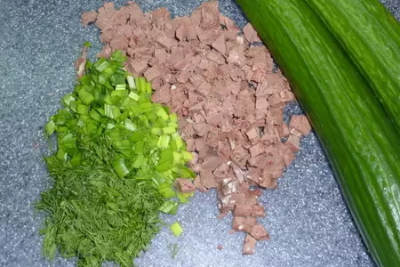Салат мясной "новогодние игрушки, свечи и хлопушки....": шаг 2