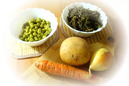 Супчик с морской капустой.: шаг 1