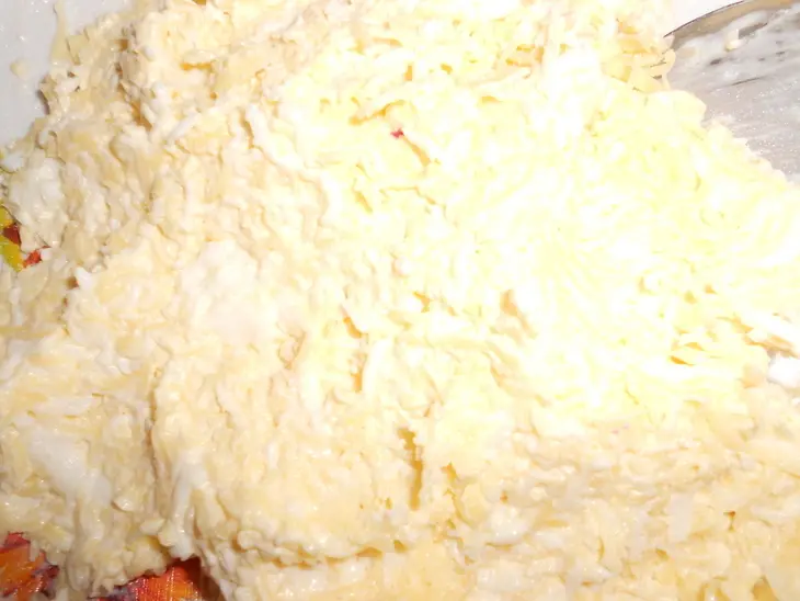 Сырная закуска "снеговик": шаг 3