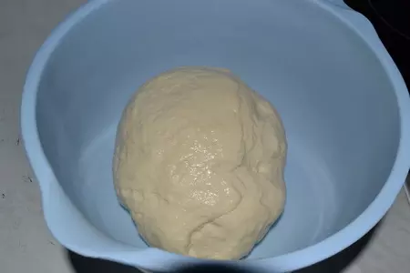 Лепешки на сыворотке: шаг 2