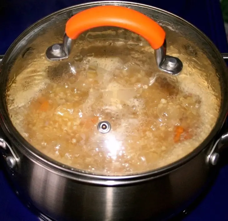 Суп с мясным фаршем и обжаренным пшеном: шаг 9