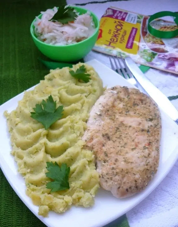 Картофельно-броккольное пюре с васаби для нежной курочки с чесноком: шаг 6