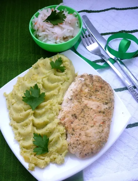Картофельно-броккольное пюре с васаби для нежной курочки с чесноком: шаг 8