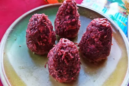 Свекольные "ёлочки" для детского стола: шаг 5