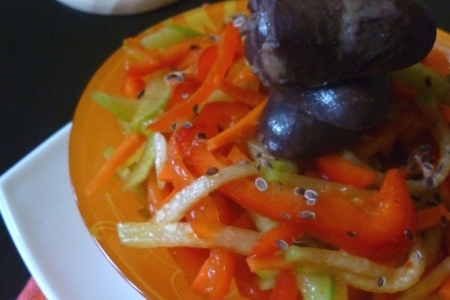 Овощной салат с сердечками индейки терияки: шаг 5