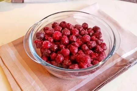 Шифоновый бисквит со сливками и вишней: шаг 9