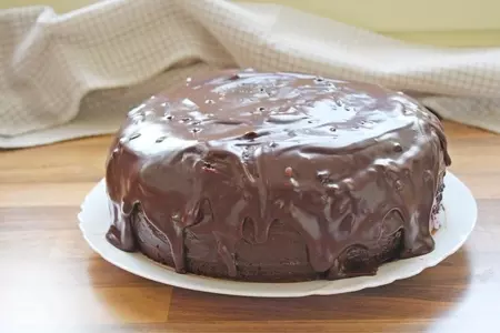 Шифоновый бисквит со сливками и вишней: шаг 21