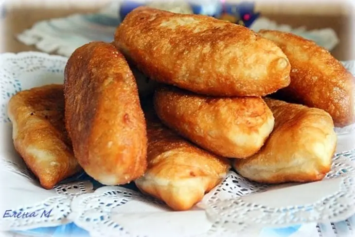 Пирожки с гречкой, беконом и яйцом: шаг 12