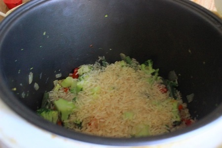 Рис с овощами и креветками (в мультиварке): шаг 4