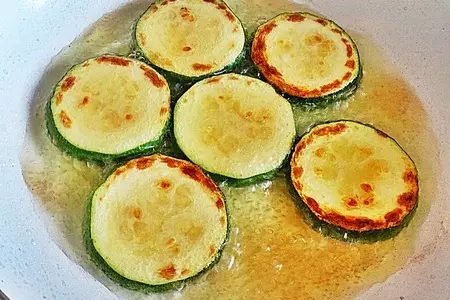Морские гребешки с апельсиновым соусом и фисташками.: шаг 2