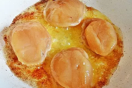 Морские гребешки с апельсиновым соусом и фисташками.: шаг 3