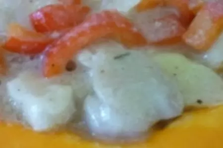 Куриная грудка в соусе из ряженки,запеченая в тыкве: шаг 4