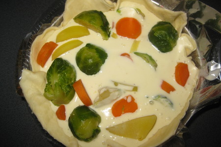 Киш с сыром маскарпоне и овощами: шаг 6