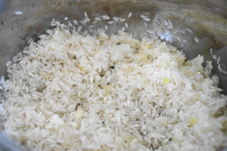 Расплющенный торт из риса с мясной начинкой: шаг 3