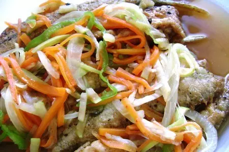 Жареная корюшка в пикантном маринаде.: шаг 4