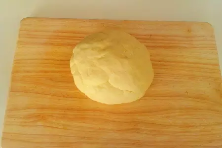 Конвертики из творожного теста с яблоками: шаг 3