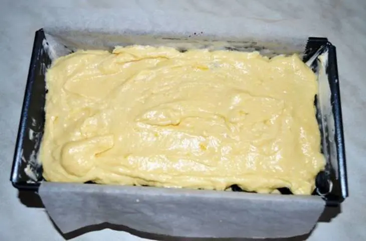Лимонный кекс с черникой: шаг 9