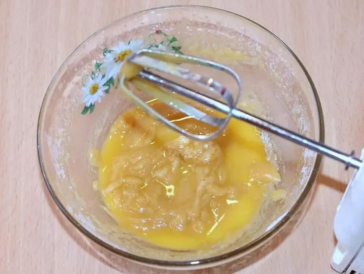Кардамонные разноцветные квадратики с кокосом: шаг 2