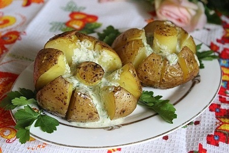 Печеный картофель с селедочным соусом: шаг 11