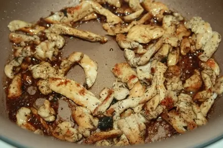 Фунчеза с курицей и овощами в тайском стиле: шаг 4