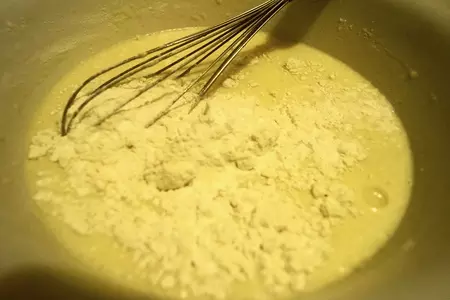 Панкейки с яблоками: шаг 2