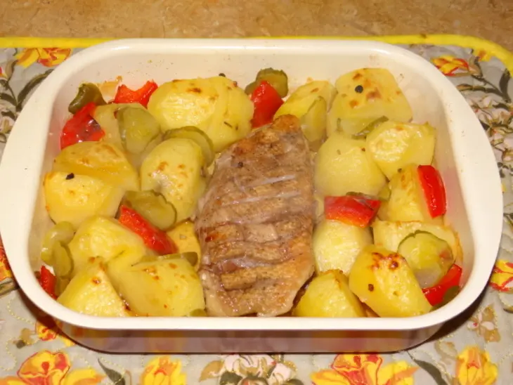 Утиная грудка, запеченная с овощами в собственном соку: шаг 4