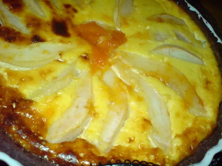 Тарт  "алёнке-сестрёнке"   /с творогом,грушами,на шоколадном песочном тесте: шаг 8