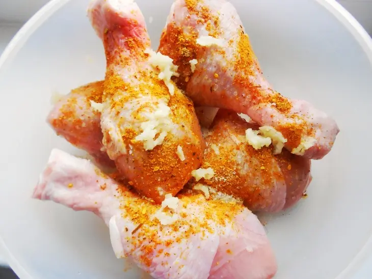 Финикийское жаркое (жаркое из куриных голеней в соусе с оливками): шаг 2