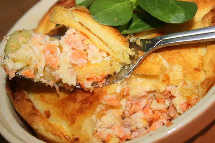 Авторский "двухэтажный пирог" с рисом и семгой: шаг 12
