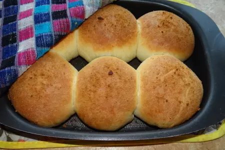 Пышки с творогом и колбасная пицца с овощами: шаг 7