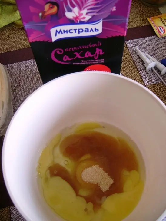Торт «клубника в сметане». для танечек, танюш и татьян!: шаг 2