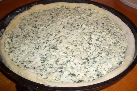 Пирог с адыгейским сыром,укропом и чесноком. (фм): шаг 6