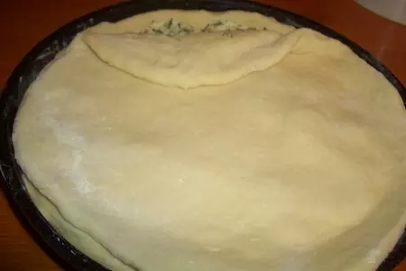 Пирог с адыгейским сыром,укропом и чесноком. (фм): шаг 7