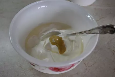 Крамбл с рыбой под белым соусом: шаг 5